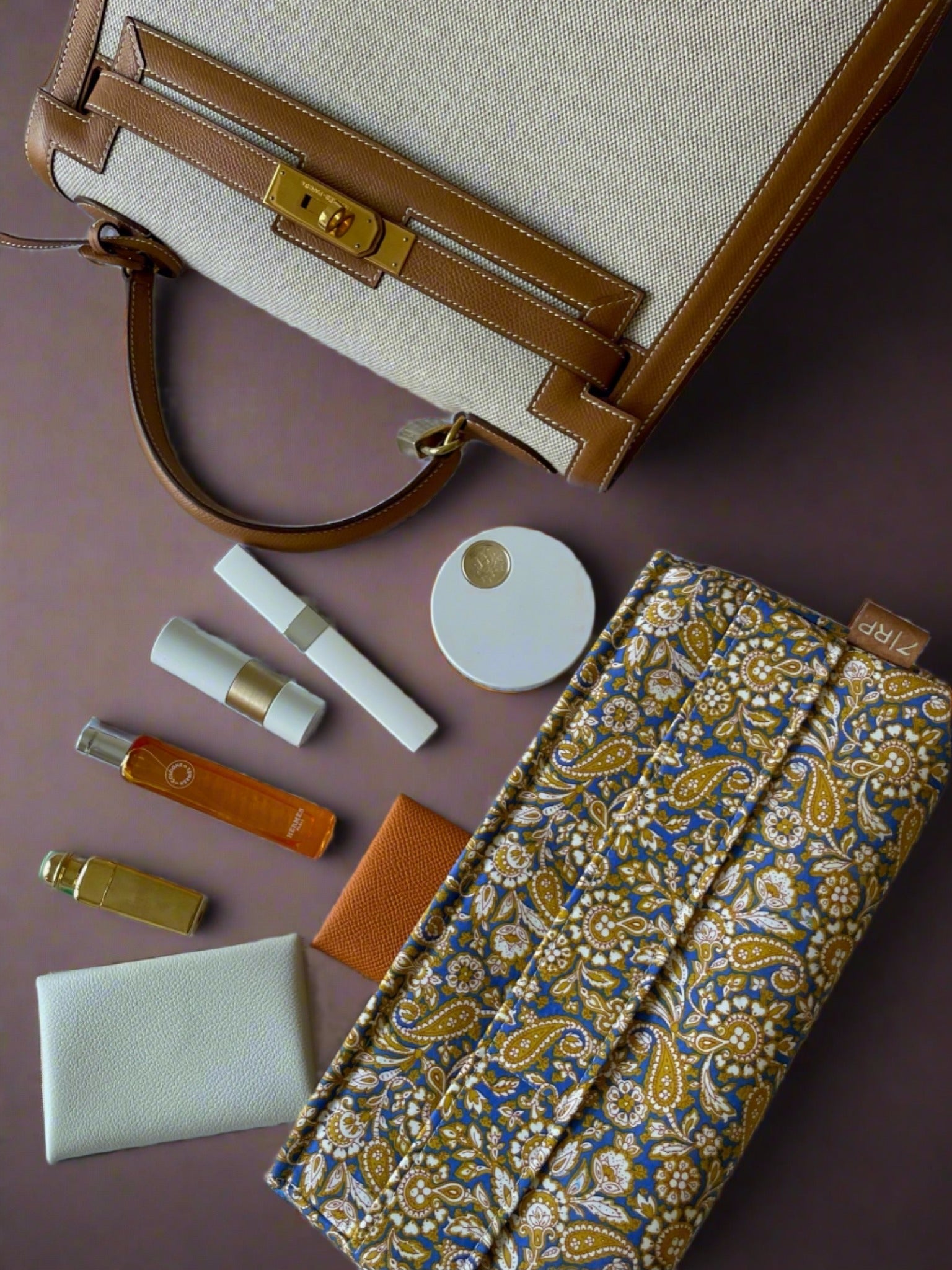 #color_gold paisley