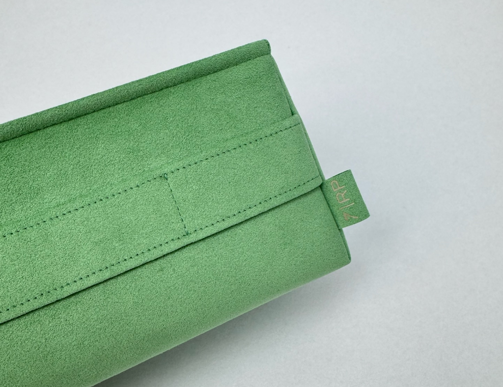 #color_vert criquet