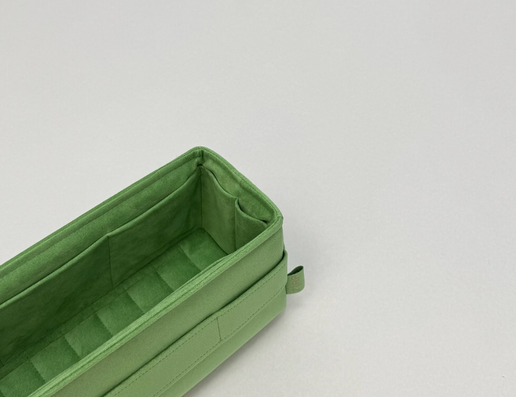 #color_vert criquet