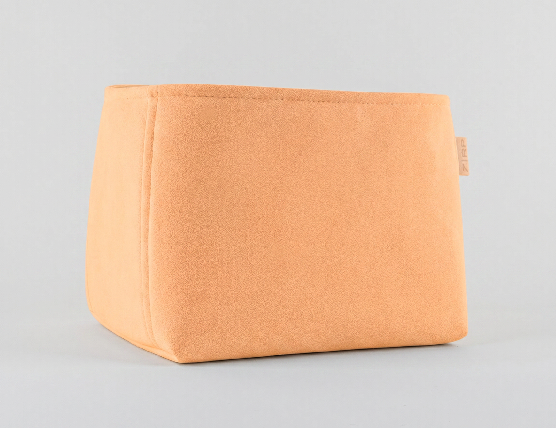 #color_apricot